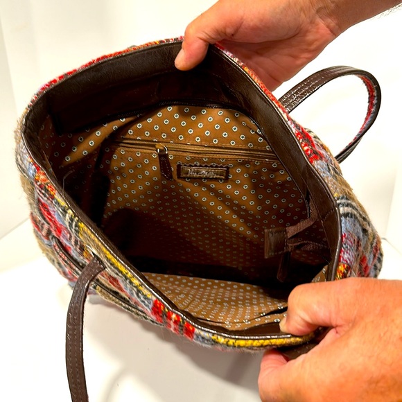 Vera Bradley Handbag - Picture 5 of 5